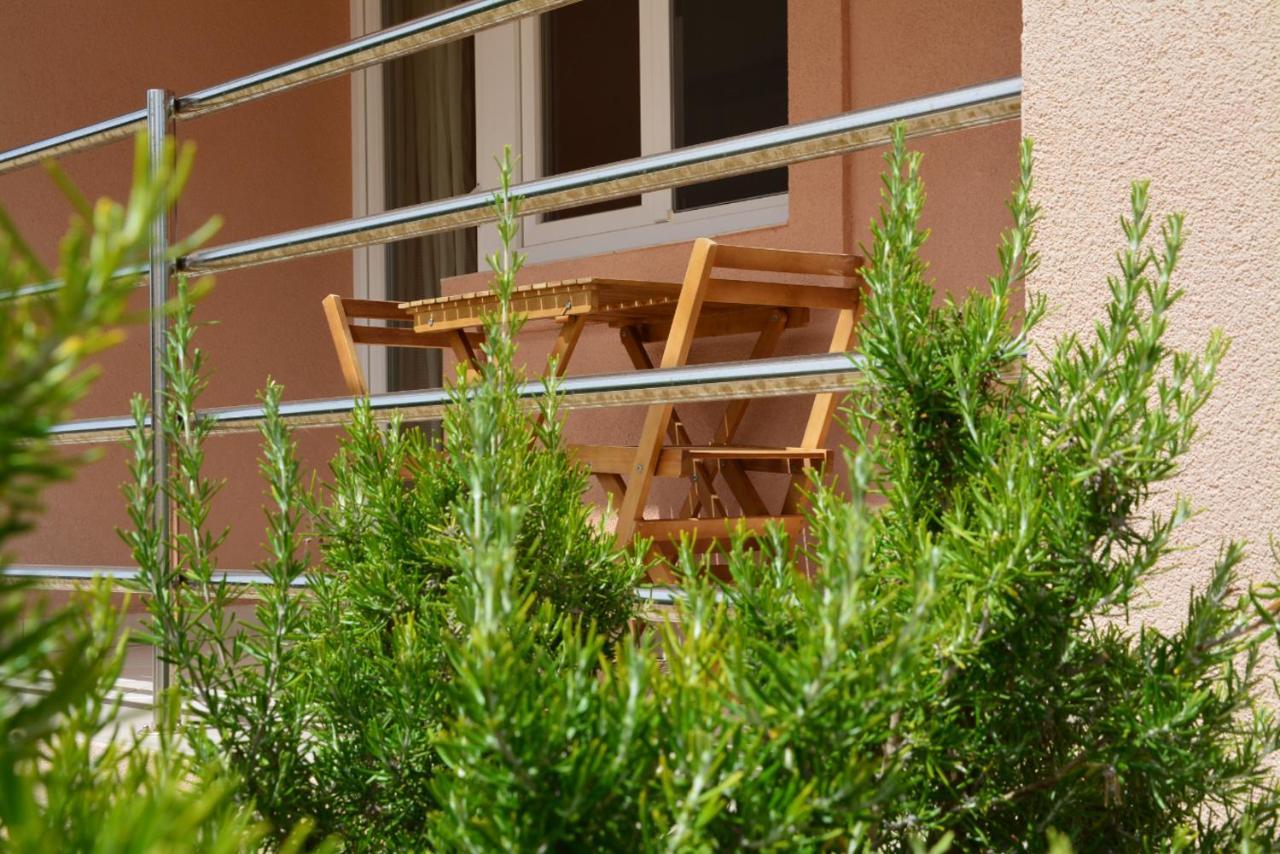 Apartments Marina Ražanac Εξωτερικό φωτογραφία
