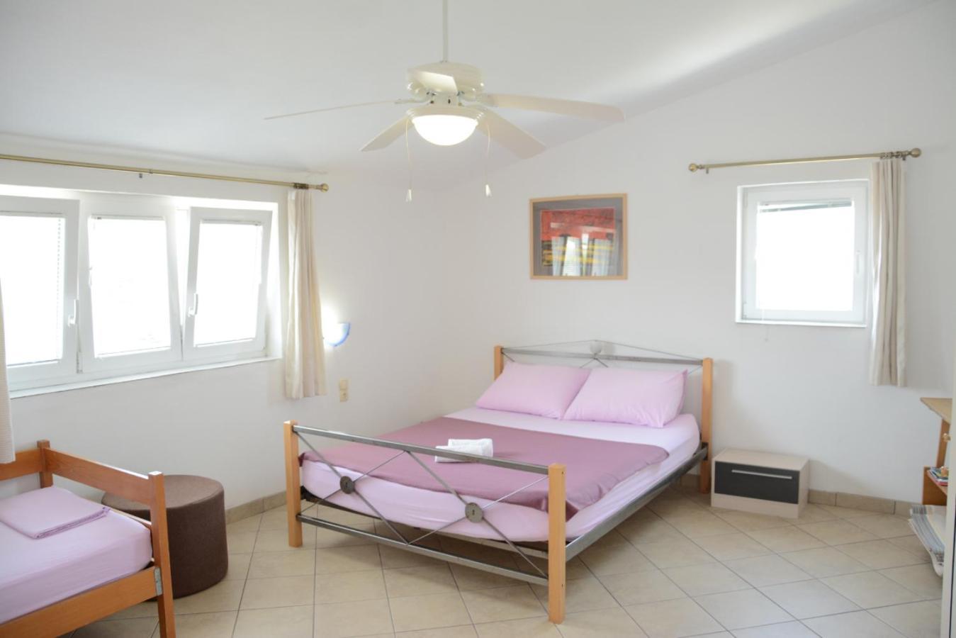 Apartments Marina Ražanac Δωμάτιο φωτογραφία