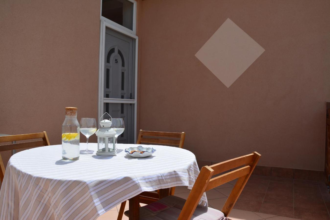 Apartments Marina Ražanac Εξωτερικό φωτογραφία